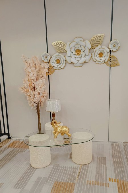 ⚪ طاولة وسط زجاجية بأسطوانتين باللون العاجي